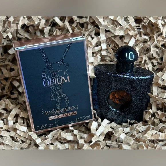 Yves Saint Laurent
Black Opium EDP Mini Splash - Picture 10 of 11